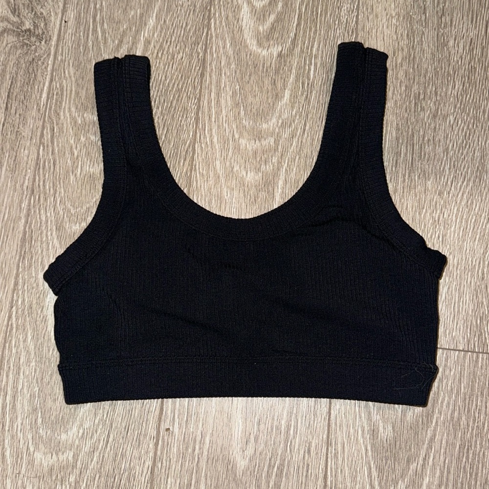 EXCELLENT CONDITION! Worn once: Alo Wellness sports bra. Size SMALL